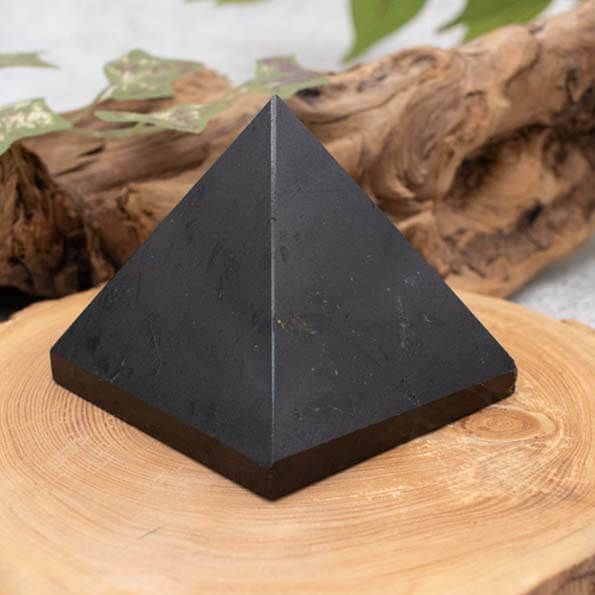 Black Tourmaline Crystal Pyramid Natural Black Tourmaline Stone Pyramid for Reiki Healing Crystal Healing Vastu Positive Energy Money Home Décor