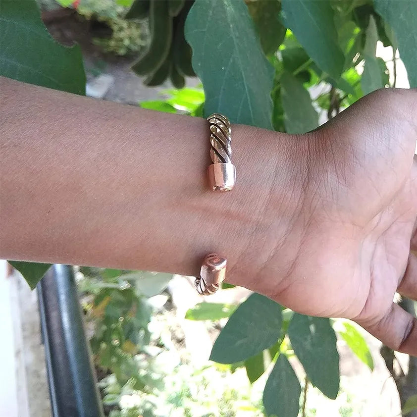 Copper Kada with an enchanting Spiral Design – a fusion of traditional craftsmanship and contemporary style.